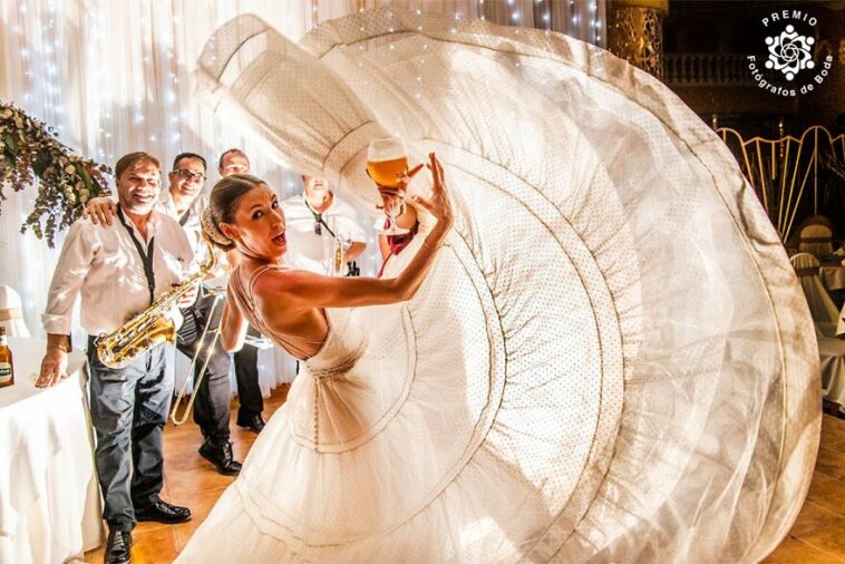 18 Outstanding Wedding Photographs That Captured Precious Moments Of Love Shared By FdB Photography Awards 2022 Interview